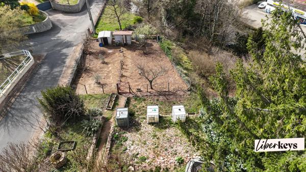 MAISON non mitoyenne ET APPARTEMENT - VUE - GARAGES - 5 CHAMBRES - 2000 M²