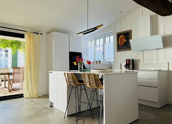 Maison à vendre    5 pièces •  Sainte-Marie-de-Ré