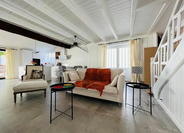 Maison à vendre    5 pièces •  Sainte-Marie-de-Ré