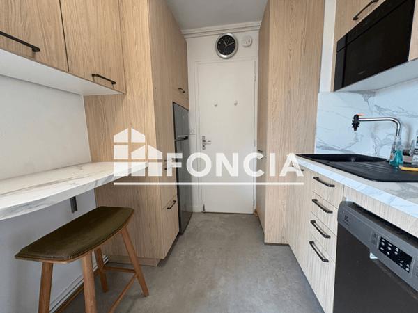 Location Appartement 3 pièces 62.31 m² - La Rochelle 17000