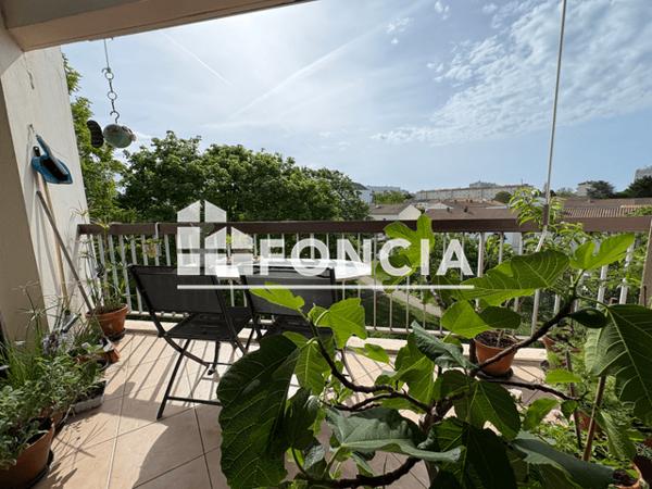 Location Appartement 3 pièces 62.31 m² - La Rochelle 17000