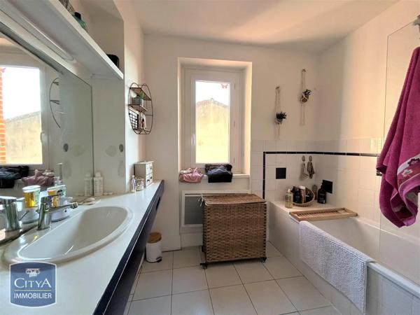 Appartement à louer 3 pièces 104.54m²