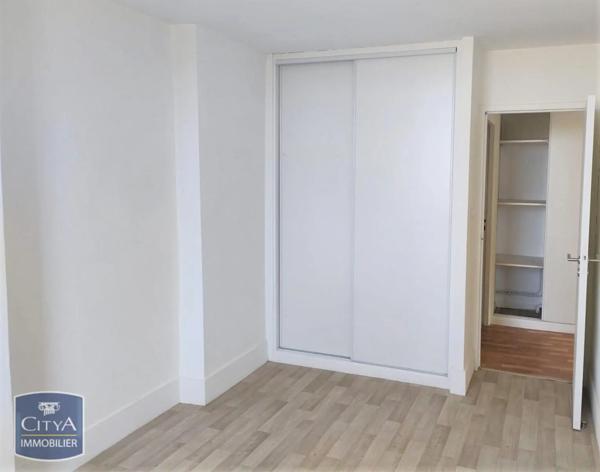 Appartement à louer 3 pièces 104.54m²