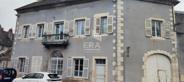 Appartement Dole 3 pièce(s) 87.69 m2 plain-pied + exterieur + caves