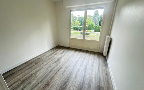 Appartement à vendre    4 pièces • 82,67 m2 Rosny-sous-Bois