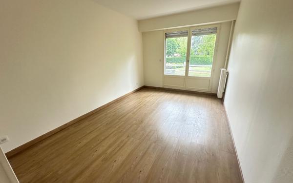 Appartement à vendre    4 pièces • 82,67 m2 Rosny-sous-Bois