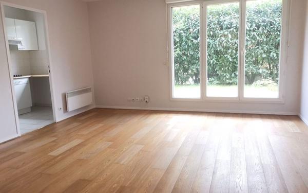 Appartement à louer    2 pièces •  Massy