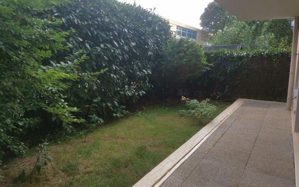 Appartement à louer    2 pièces •  Massy