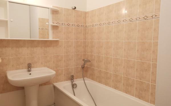 Appartement à louer    2 pièces •  Massy