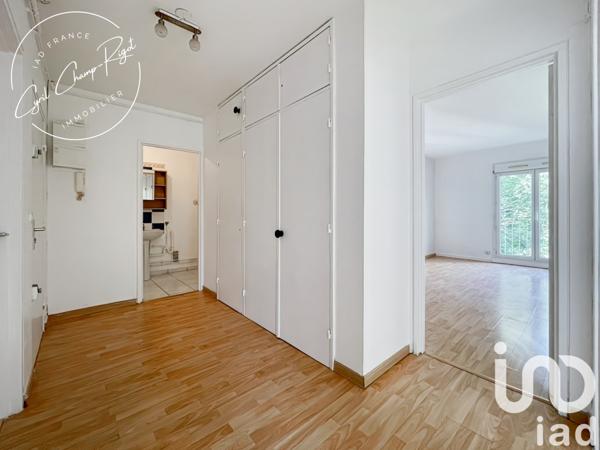 Appartement 2 pièces de 49 m² à Tremblay-en-France (93290)