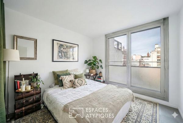 Duplex traversant au dernier étage avec terrasses dans le village Saint-Charles