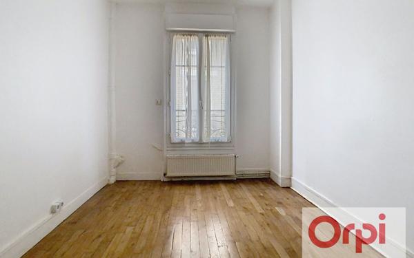 Appartement à vendre    2 pièces • 41,86 m2 Issy-les-Moulineaux