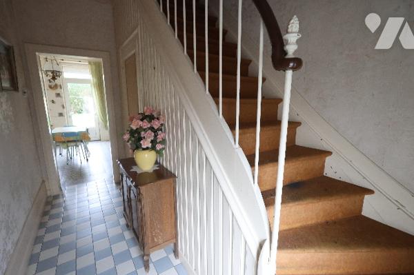 Exclusivité !
En centre-ville, venez découvrir cette charmante maison, 3 chambres, garage, jardin.