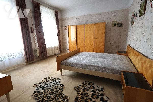 Exclusivité !
En centre-ville, venez découvrir cette charmante maison, 3 chambres, garage, jardin.