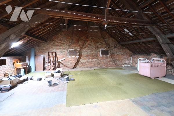 Exclusivité !
En centre-ville, venez découvrir cette charmante maison, 3 chambres, garage, jardin.