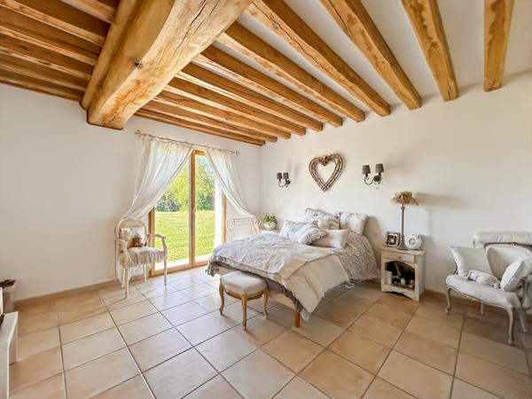 Propriété équestre de charme – 6 hectares à 1h de Paris