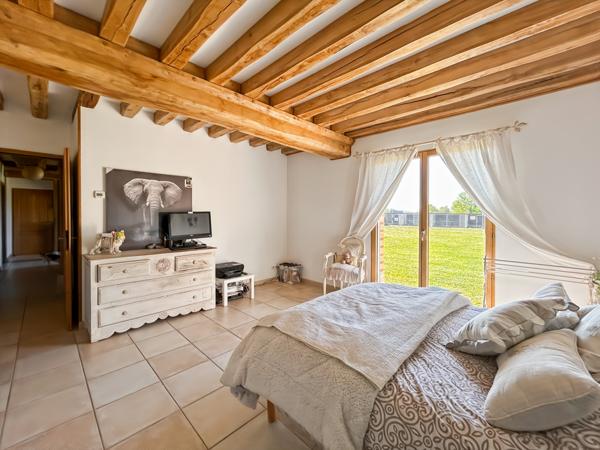 Propriété équestre de charme – 6 hectares à 1h de Paris