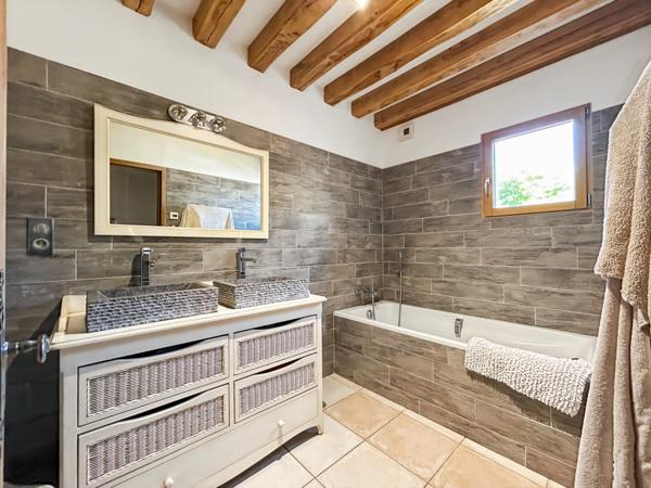 Propriété équestre de charme – 6 hectares à 1h de Paris