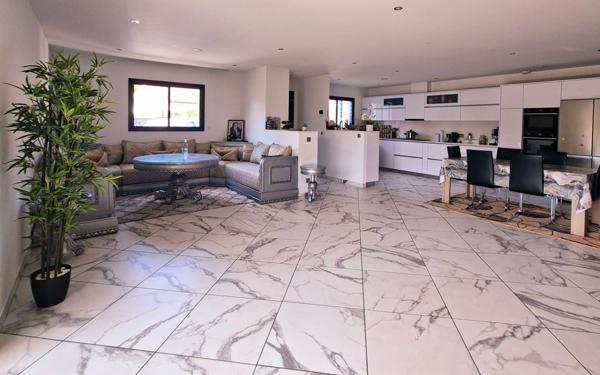 Maison à vendre    5 pièces •  Saint-Paul-lès-Dax