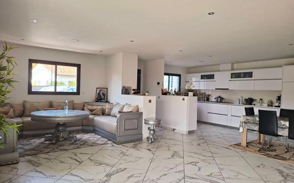 Maison à vendre    5 pièces •  Saint-Paul-lès-Dax