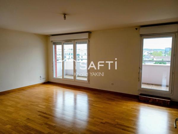 AU 4 EME ET DERNIER ETAGE