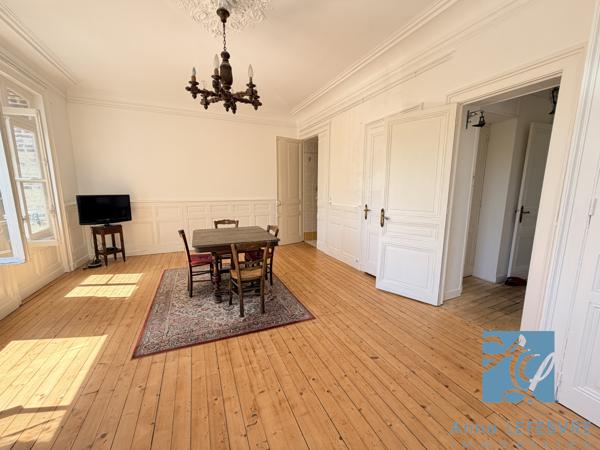 APPARTEMENT DE CHARME - LUMINEUX