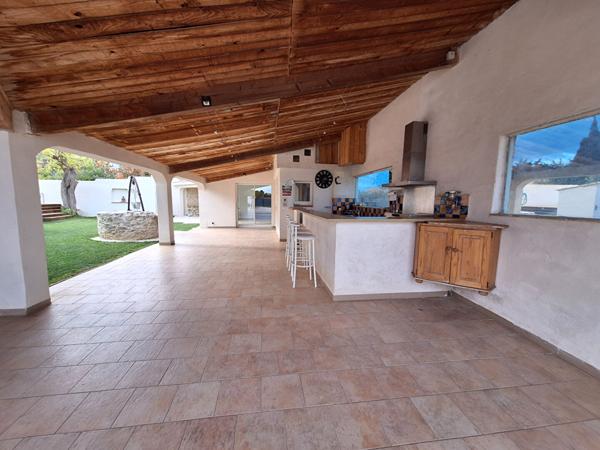 Maison Eguilles 5 pièces/ Piscine 141 m2