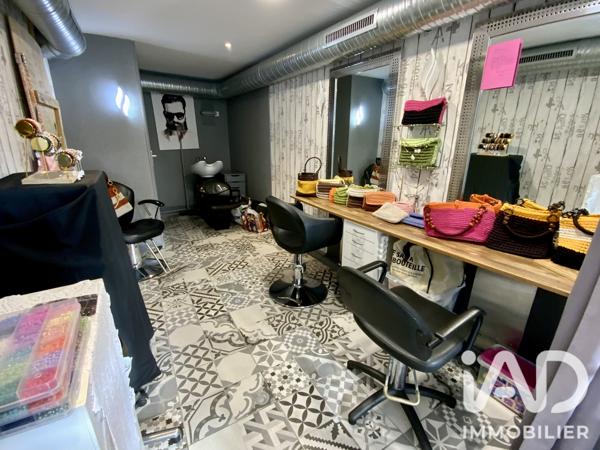 Esthétique, Coiffure​ à vendre 57 m² Dourdan