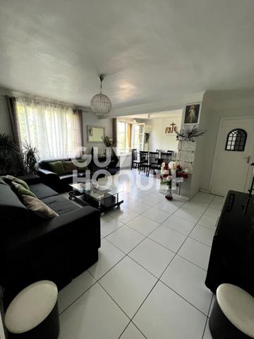 Appartement meublé proche commodités et RER