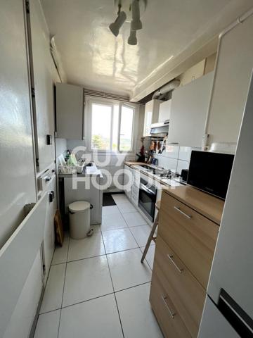 Appartement meublé proche commodités et RER