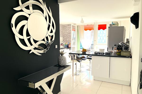 SAINT-JOSEPH - 13015 Appartement T3/4 avec deux balcons - Lumineux - stationnement libre