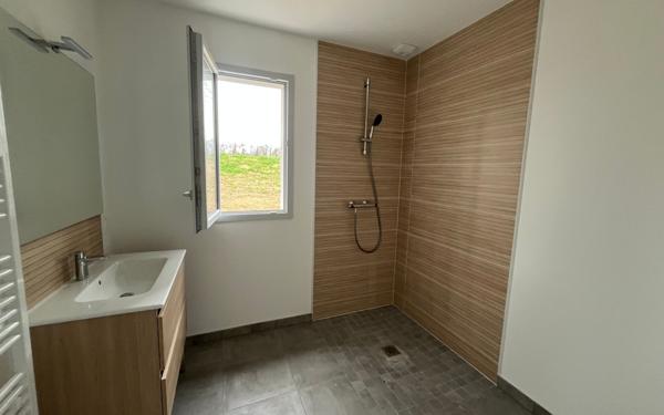 Maison à louer    4 pièces • 85 m2 Saint-Junien