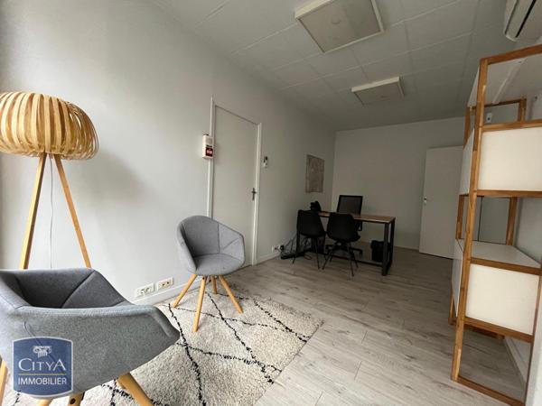 Local commercial à louer 60.8m²