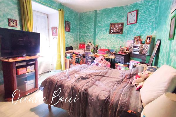 Maison ancienne de 216 m²