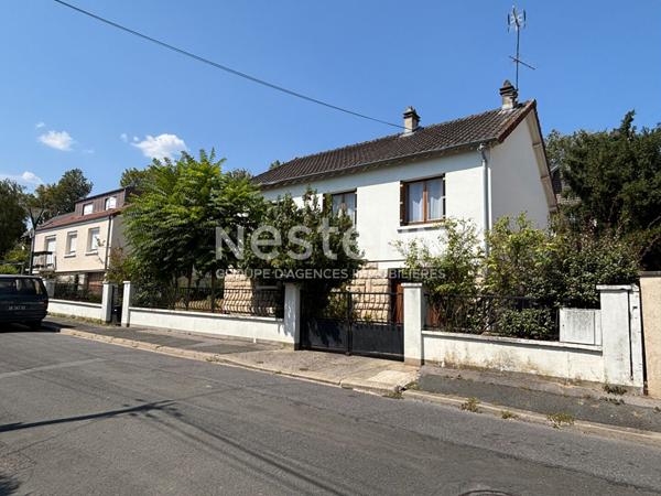 Nestenn Igny - Maison familiale 84m²- 3 chambres - jardin -  secteur de Gommonvilliers - proche commerces Place de la Ferme, des écoles Jules Ferry, Joliot Curie et collège Emile Zola - 3 mins à pied ligne V - Axes routiers A6/N118 - Plateau de Saclay /Vé