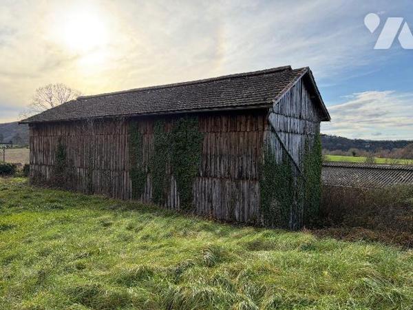 A VENDRE à CAJARC (46160 - Lot) - Dans un hameau du village, au calme, à cinq minutes des comme...