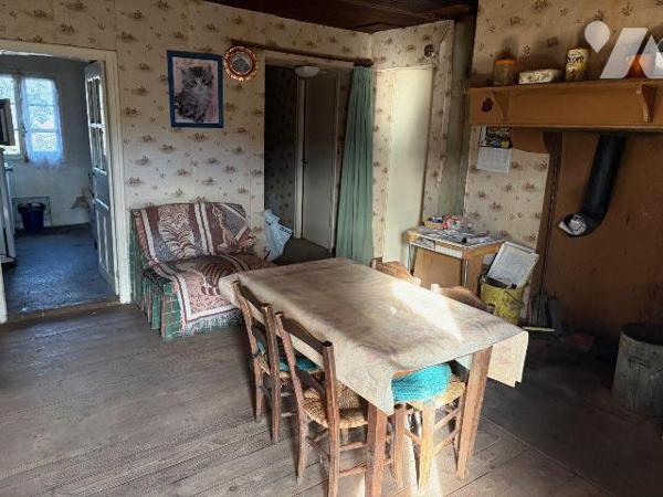 A VENDRE à CAJARC (46160 - Lot) - Dans un hameau du village, au calme, à cinq minutes des comme...