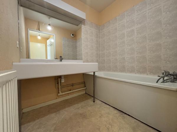 Appartement à LE BLANC-MESNIL, 93150 - 2 pièces 42m²