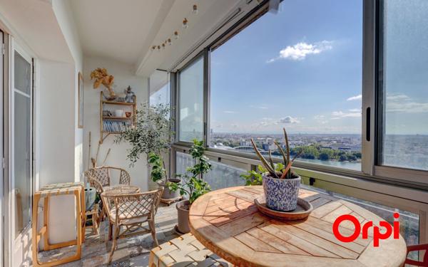 Appartement à vendre    4 pièces • 97,43 m2 Lyon 2
