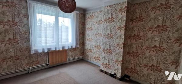 ACHICOURT - Belle Maison de Lotissement avec garage, grenier et jardin SH 91 m² en bon état général