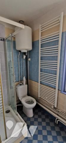 ACHICOURT - Belle Maison de Lotissement avec garage, grenier et jardin SH 91 m² en bon état général