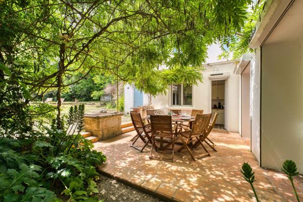 MAISON RÉNOVÉE AU CALME ABSOLU, TOUT À PIED