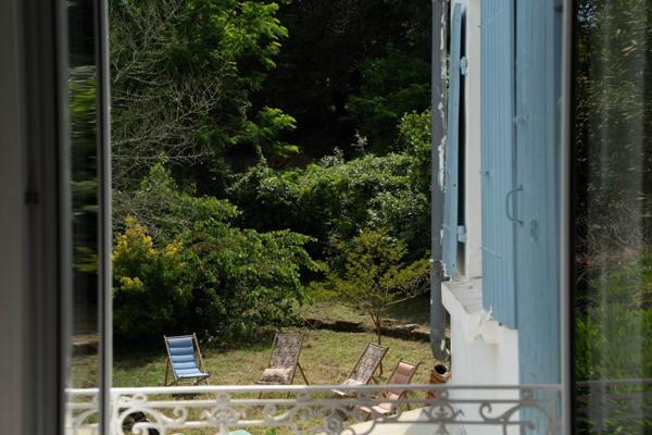 MAISON RÉNOVÉE AU CALME ABSOLU, TOUT À PIED