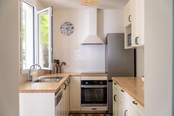 MAISON RÉNOVÉE AU CALME ABSOLU, TOUT À PIED