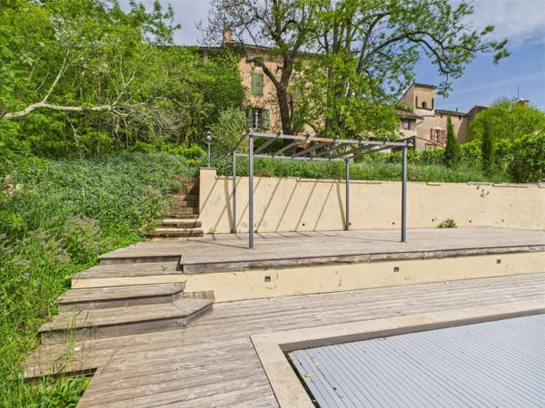 Élégant ancien presbytère avec annexe pour invités, piscine à débordement et vues panoramiques