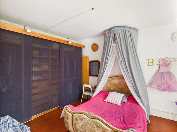 Élégant ancien presbytère avec annexe pour invités, piscine à débordement et vues panoramiques
