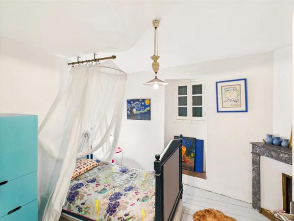 Élégant ancien presbytère avec annexe pour invités, piscine à débordement et vues panoramiques