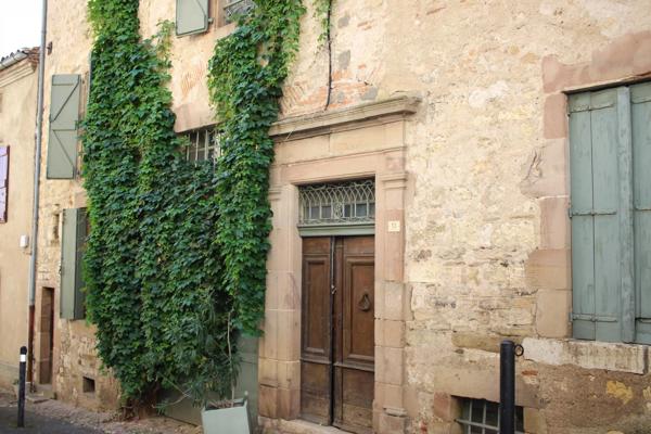 Élégant ancien presbytère avec annexe pour invités, piscine à débordement et vues panoramiques