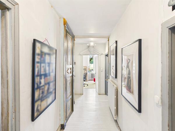 Élégant ancien presbytère avec annexe pour invités, piscine à débordement et vues panoramiques