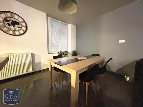 Appartement à louer 4 pièces 57m²